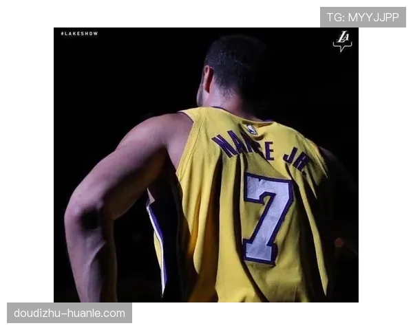 江苏队李承耀盖帽数据亮眼，内线防守成球队少数亮点